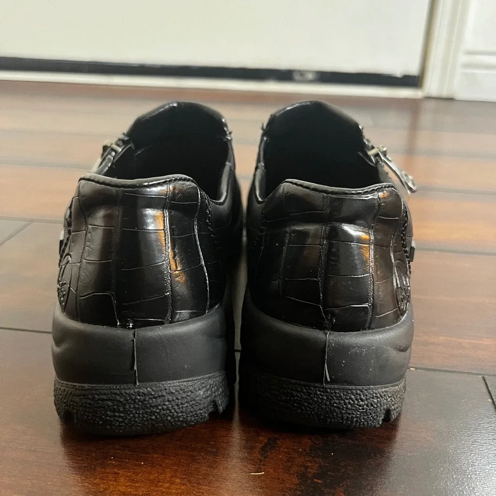 NWOB Reiker Women's Walking Shoes Black Leather Croc Trim Zipper size 41 Comfort